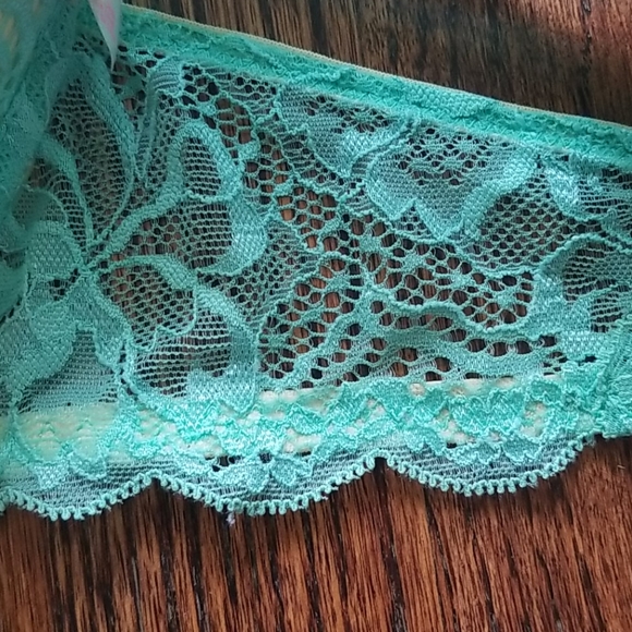 Lace Racerback Bra - Picture 8 of 8